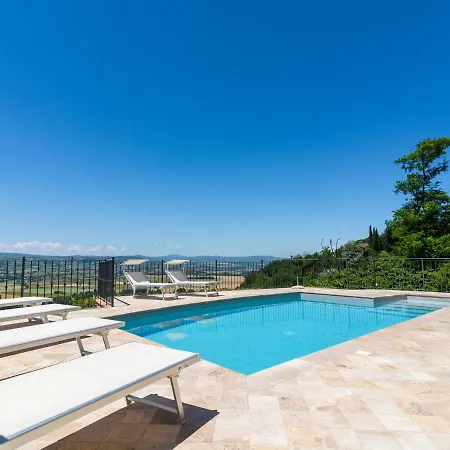 Holiday With Swimming Pool And Fantastic View In A Special Borgo Collazzone